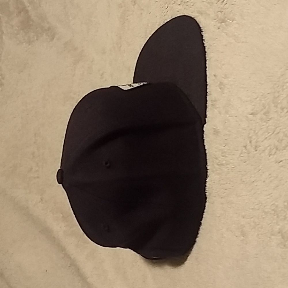 Vans hat - Picture 4 of 5